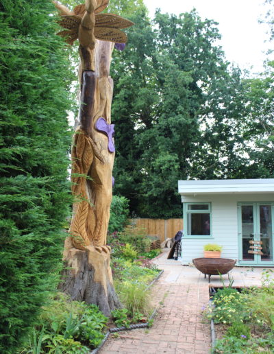 GARDEN CABIN PROJECT stunning tree carving